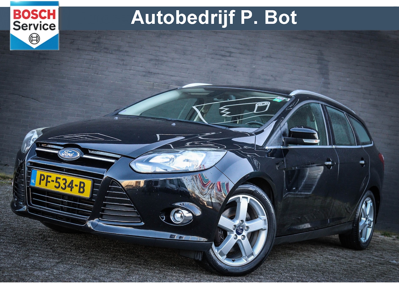 Ford Focus Wagon - 1.6 EcoBoost Titanium /Trekhaak/Navi/Airco - AutoWereld.nl