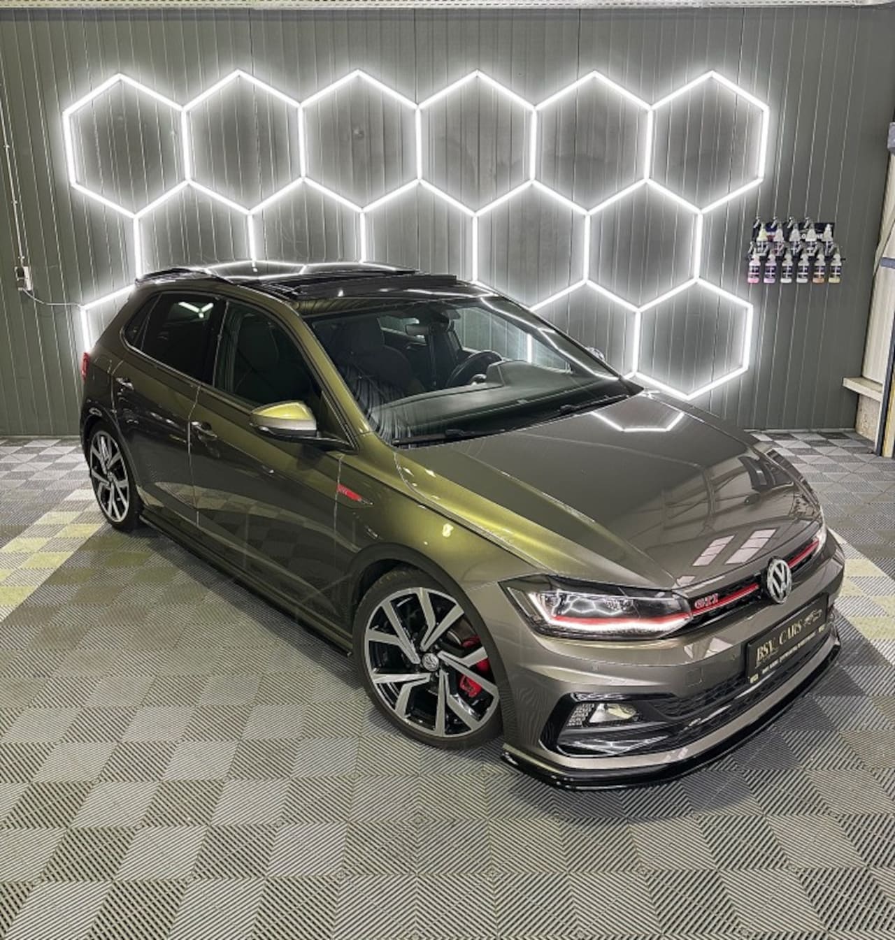 Volkswagen Polo - 2.0 GTI Virtual Pano Cruise Dsg 49dkm Finan.. - AutoWereld.nl