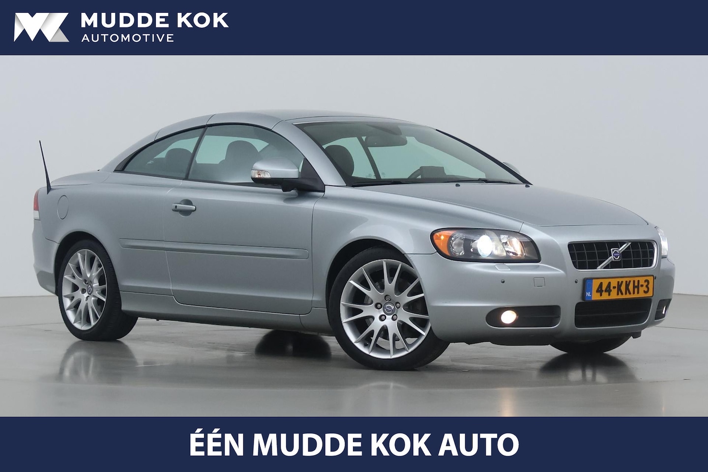 Volvo C70 Convertible - 2.0D Momentum | Automaat | Leder | Cruise Control | Stoelverwarming | Trekhaak | 18 Inch - AutoWereld.nl