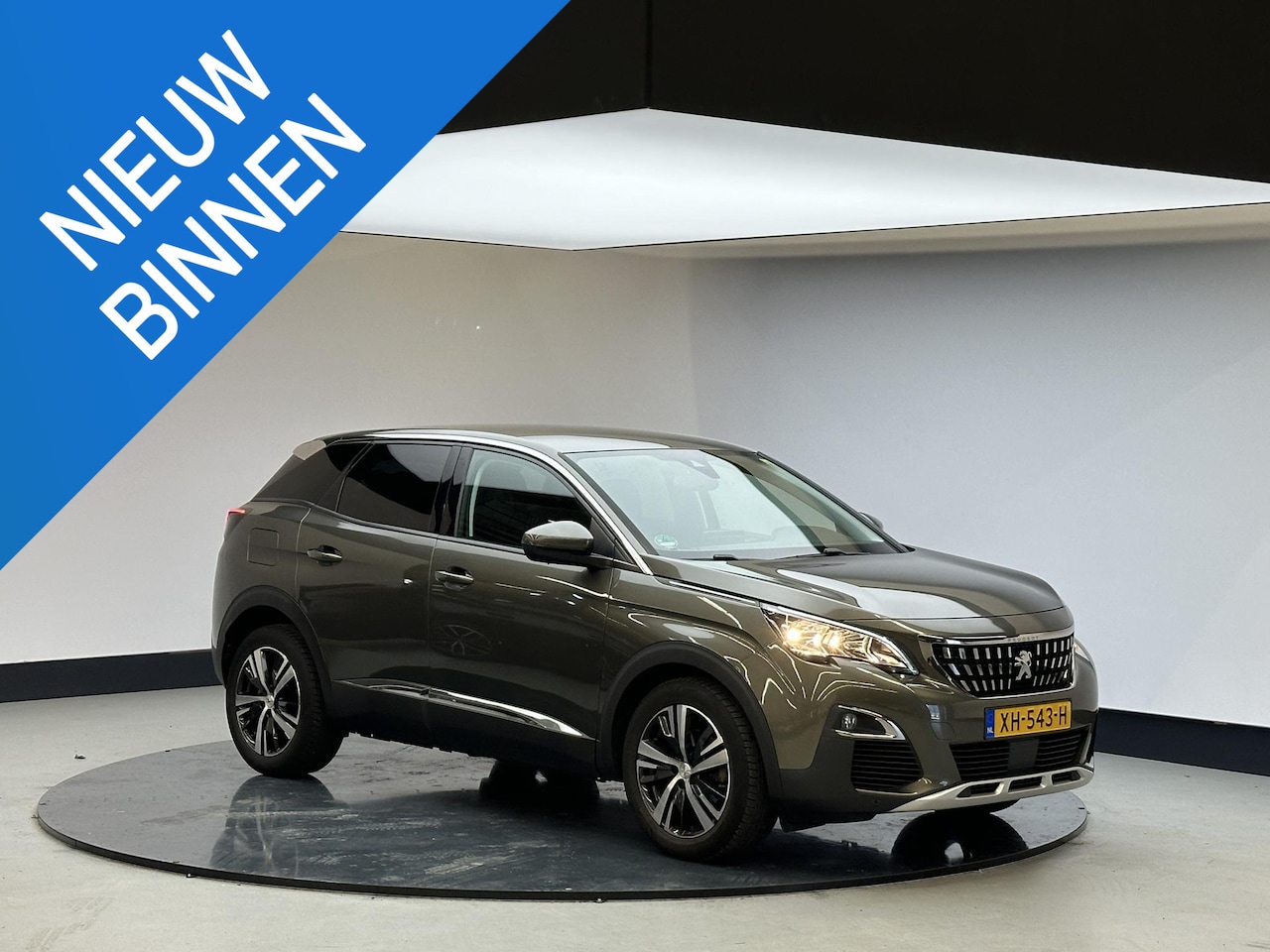 Peugeot 3008 - 1.6 BlueHDi Premium | Leer | All weatherbanden | 1e eigenaar| NL Auto - AutoWereld.nl