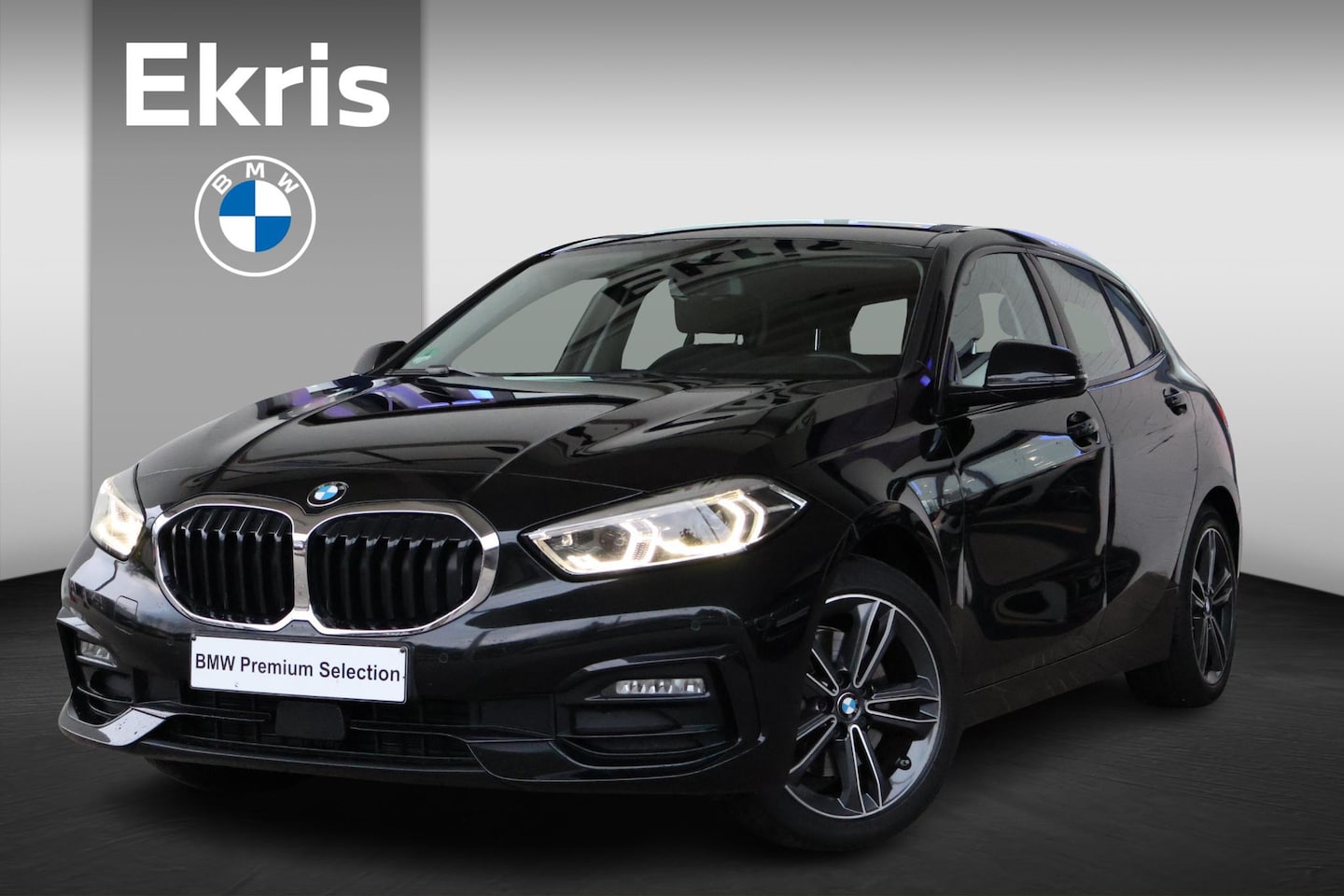 BMW 1-serie - 118i Business Edition Sportline | Parking pack | Trekhaak - AutoWereld.nl