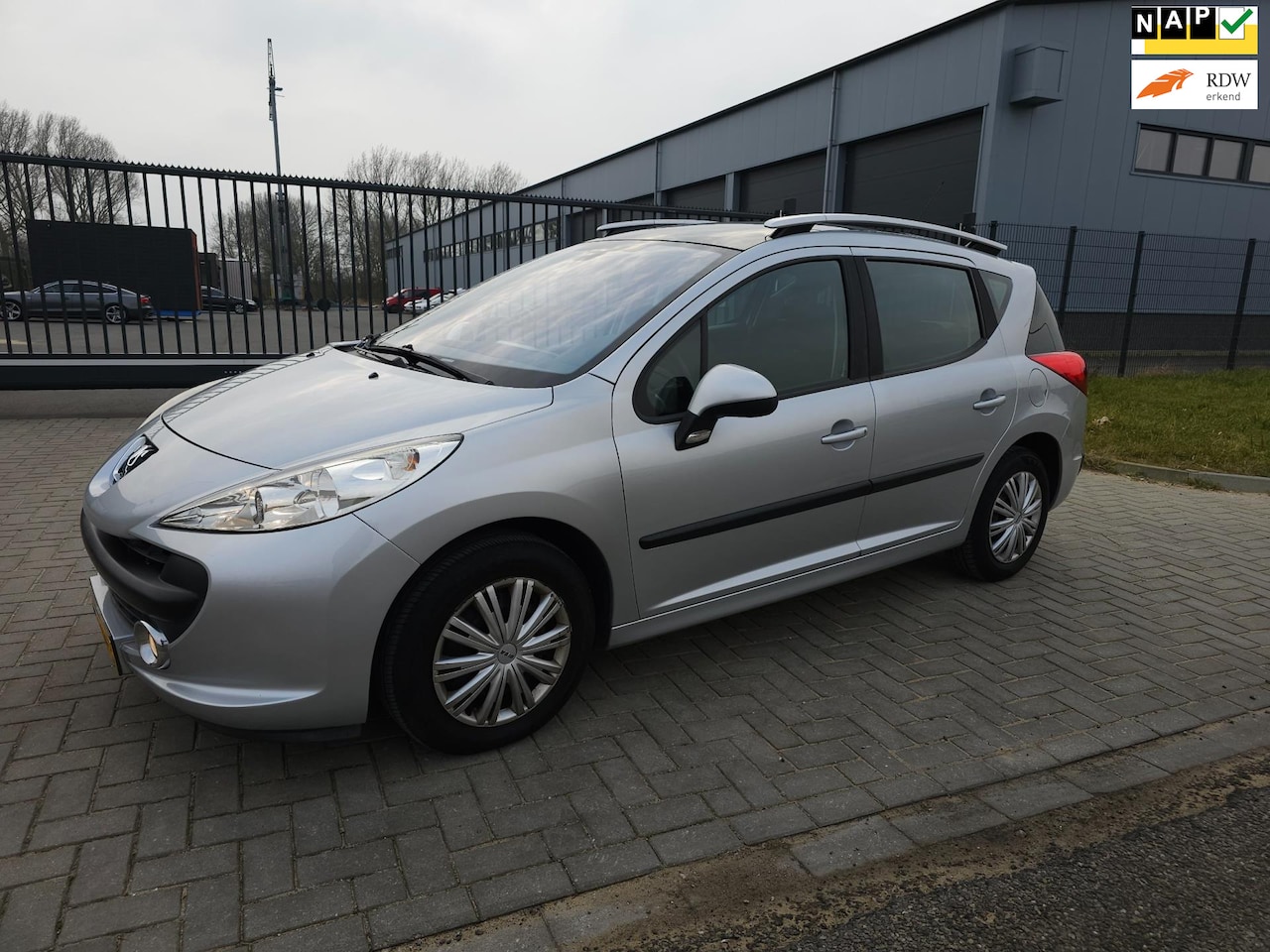 Peugeot 207 SW - 1.6 VTi XS / Airco /Trekhaak / Apk 2-2026 / Panodak - AutoWereld.nl