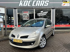 Renault Clio - 1.4-16V Dynamique Luxe NIEUW APK NAP AIRCO