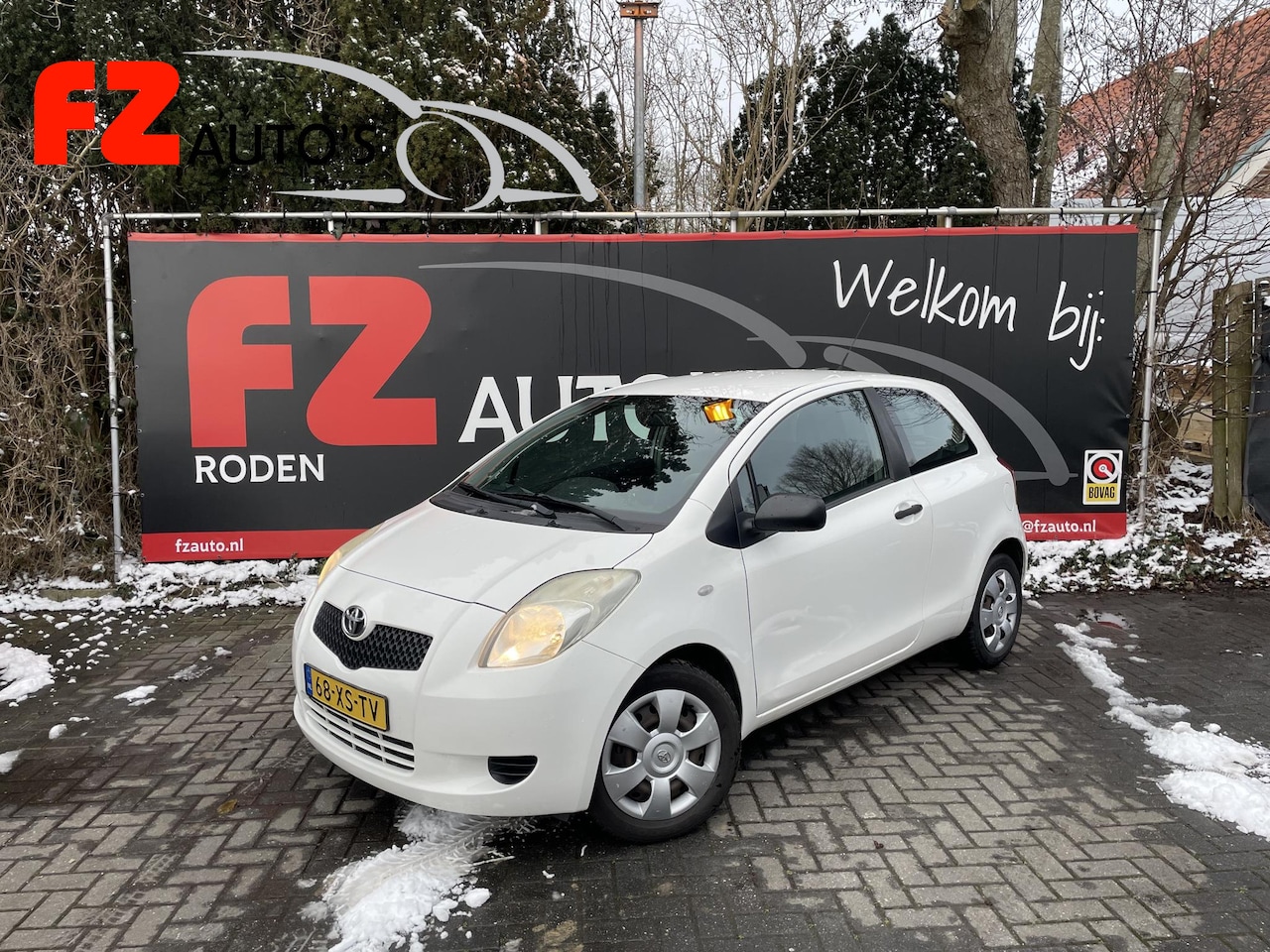 Toyota Yaris - 1.3 VVTi Terra | Airco | L.M. Velgen | - AutoWereld.nl