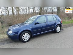 Volkswagen Golf - 1.6-16V Comfortline