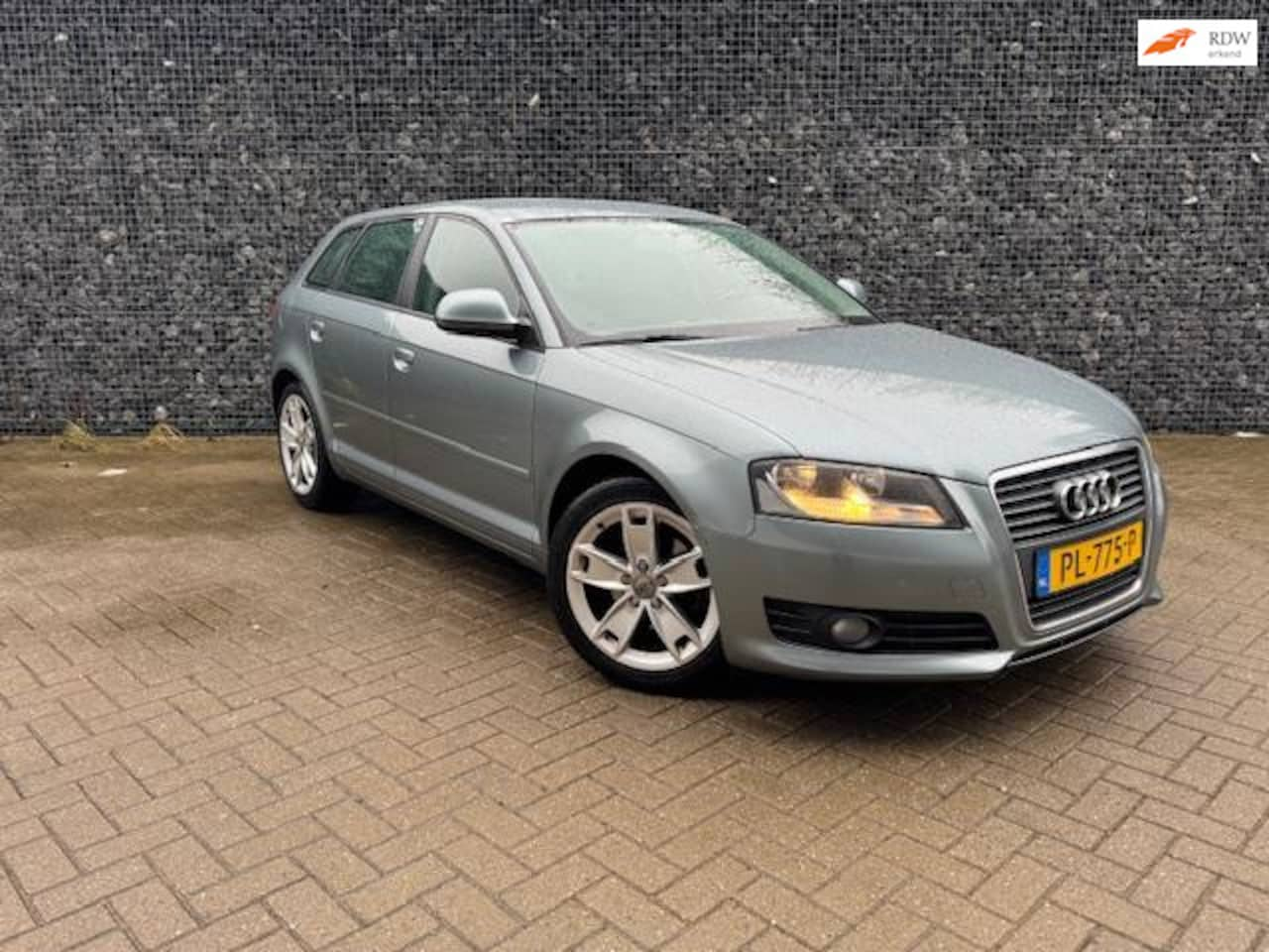 Audi A3 Sportback - 1.8 TFSI Attraction Business Edition 1.8 TFSI Attraction Business Edition - AutoWereld.nl