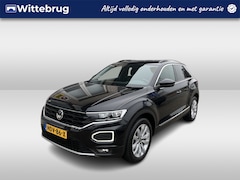 Volkswagen T-Roc - 1.5 TSI Sport / AUTOMAAT/ TREKHAAK/ KEYLESS/ ADAPT. CRUISE/ NAVI/ APP-CONNECT/ DAB/ PARK.