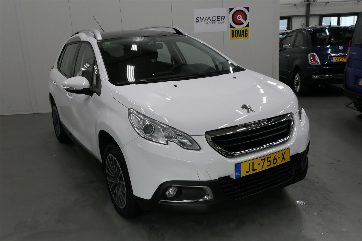 Peugeot 2008 - 1.2 PureTech Blue Lion 1.2 PureTech 82pk Blue Lion (Trekhaak&Dealeronderhouden) - AutoWereld.nl