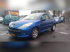 Peugeot 206 + - 1.4 Millesim 200