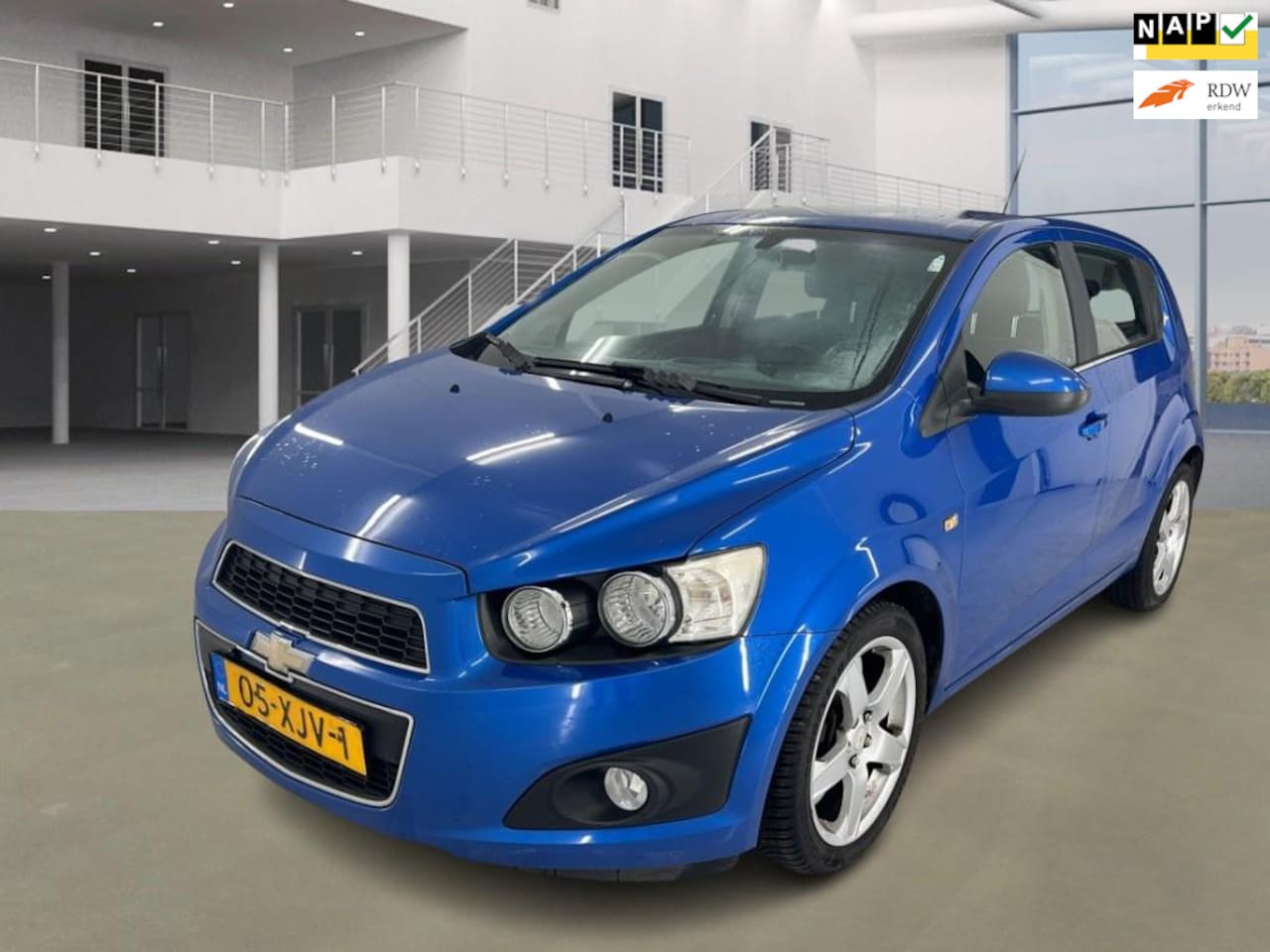 Chevrolet Aveo - 1.6/AIRCO/CRUISE/PSENSOR/2XSLEUTEL/BOEKJES/TOPSTAAT - AutoWereld.nl