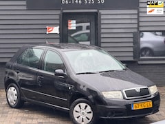 Skoda Fabia - 1.4-16V|Airco|Trekhaak|5 Deurs