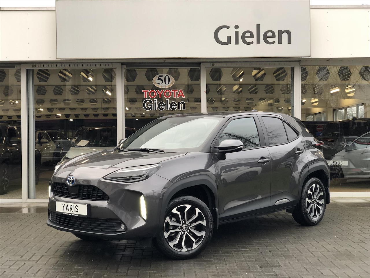 Toyota Yaris Cross - 1.5 Hybrid Dynamic | Trekhaak, Apple CarPlay/Android Auto, 17 inch, Keyless, Parkeercamera - AutoWereld.nl