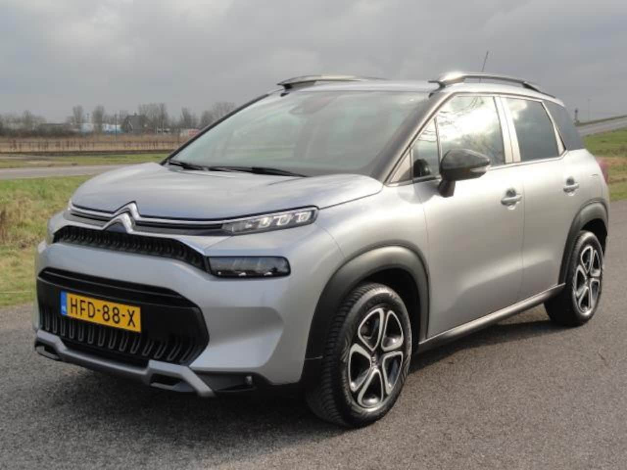 Citroën C3 Aircross - 1.2 PureTech Shine Met ECC I NAVIG I PDC I LED - AutoWereld.nl