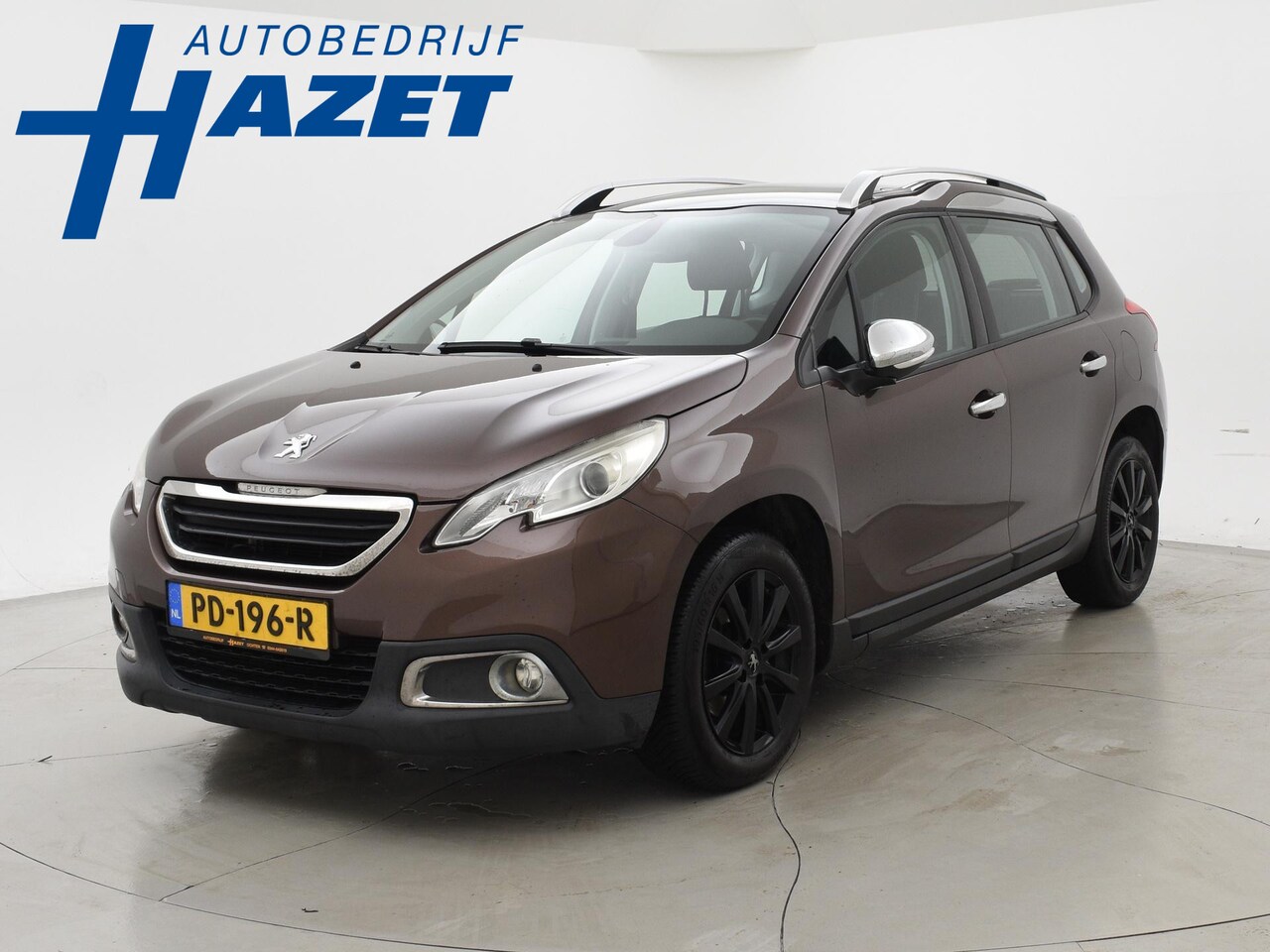 Peugeot 2008 - 1.6 VTi 120 PK ALLURE + PANORAMA | NAVIGATIE | STOELVERWARMING - AutoWereld.nl