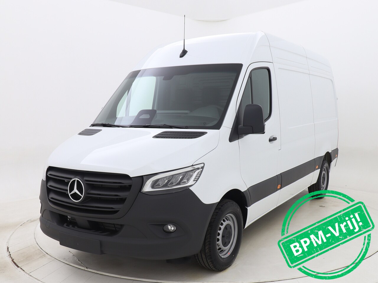 Mercedes-Benz Sprinter - 317CDI 170PK Automaat L2H2 RWD | BPM Vrij | 3,5t trekhaakvoorbereiding | Alarm klasse 3 | - AutoWereld.nl