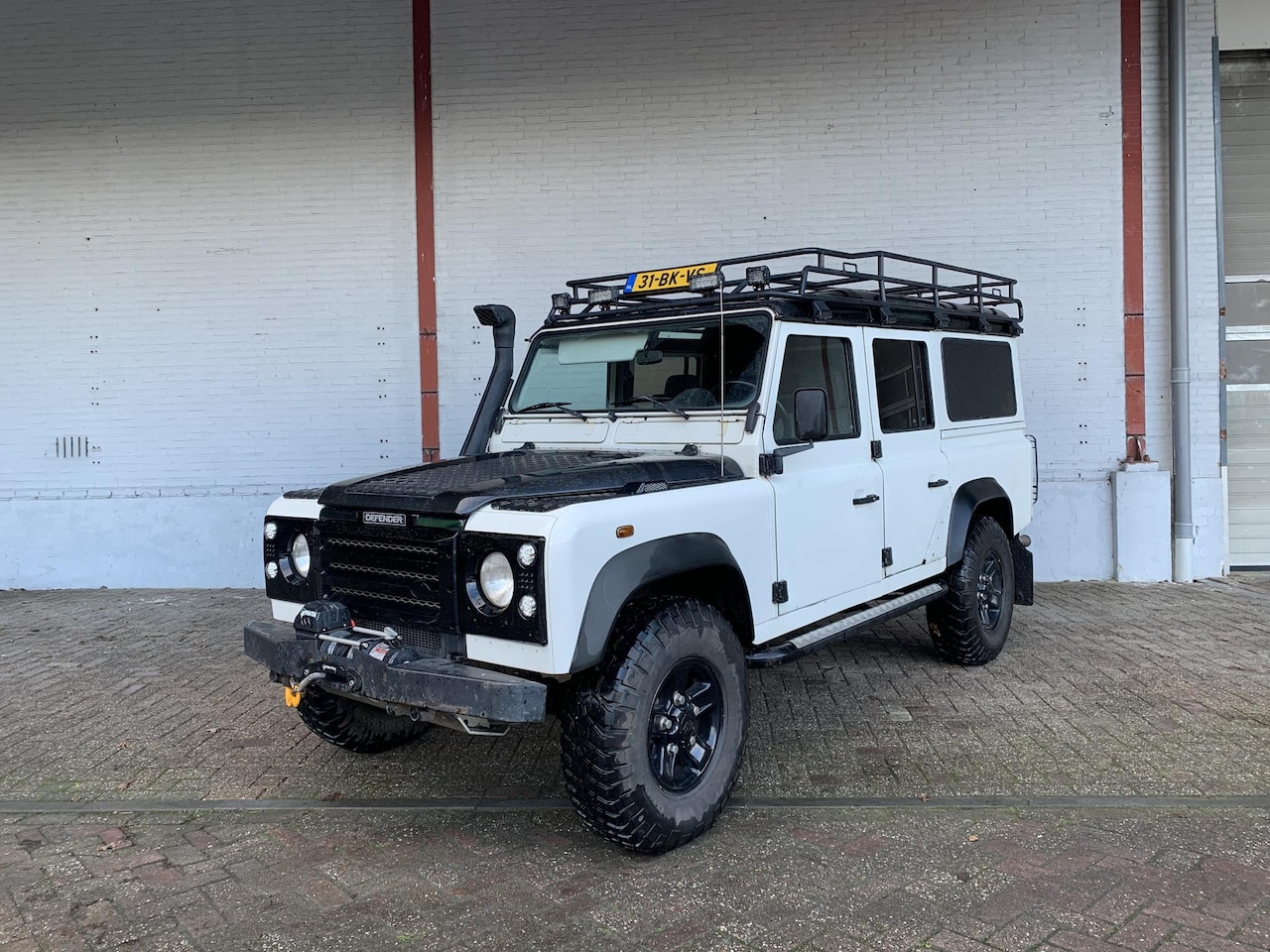 Land Rover Defender 110 - 2.5 Td5 110" County |Imperiaal!|Lier!| - AutoWereld.nl