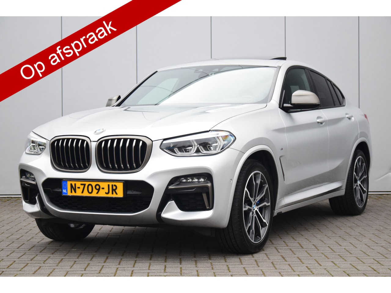 BMW X4 - M40i High Executive Pano/dak Led Trekhaak/wegklapbaar - AutoWereld.nl