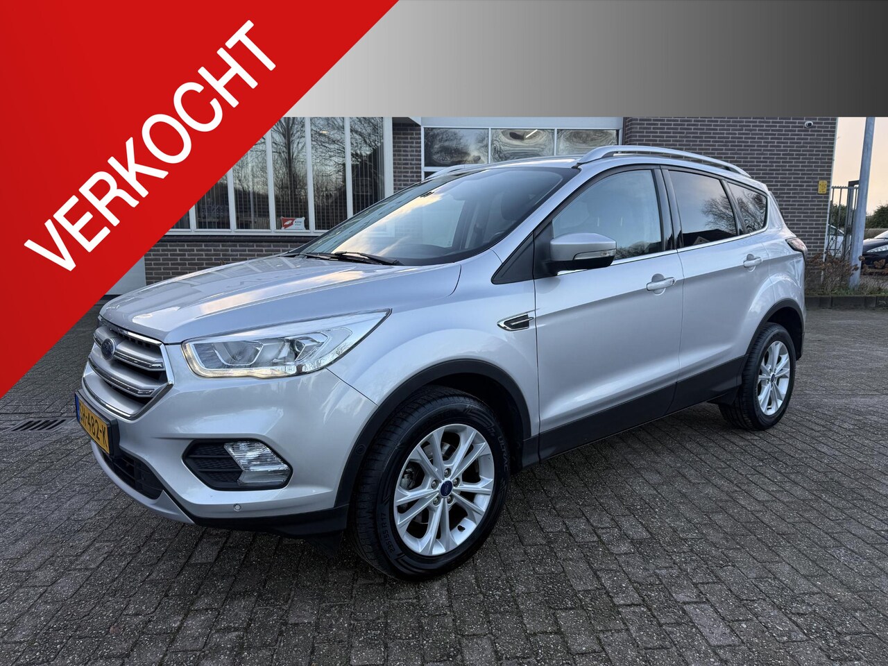 Ford Kuga - 1.5 EcoBoost Titanium Trekhaak l Navi l Camera - AutoWereld.nl