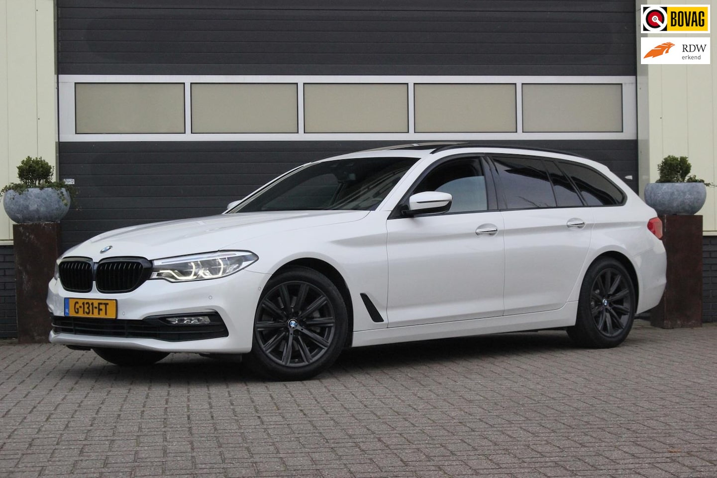 BMW 5-serie Touring - 520i High Executive | Panoramadak | Head-Up | - AutoWereld.nl