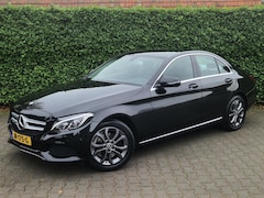 Mercedes-Benz C-klasse - 180 Ambition / Automaat / Trekhaak / Cruise control / Bluetooth / Navigatie / Origineel NL