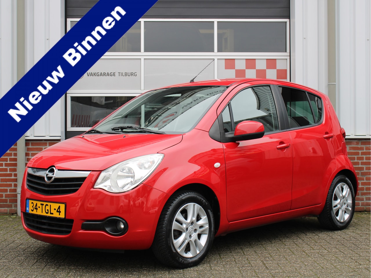 Opel Agila - 1.0 Edition /AIRCO/Cruise control/Trekhaak/15'LM/CV/Toerenteller/ISOFIX/Donker glas/NAP! - AutoWereld.nl