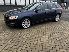 Volvo V60 - 2.0 D4 Momentum