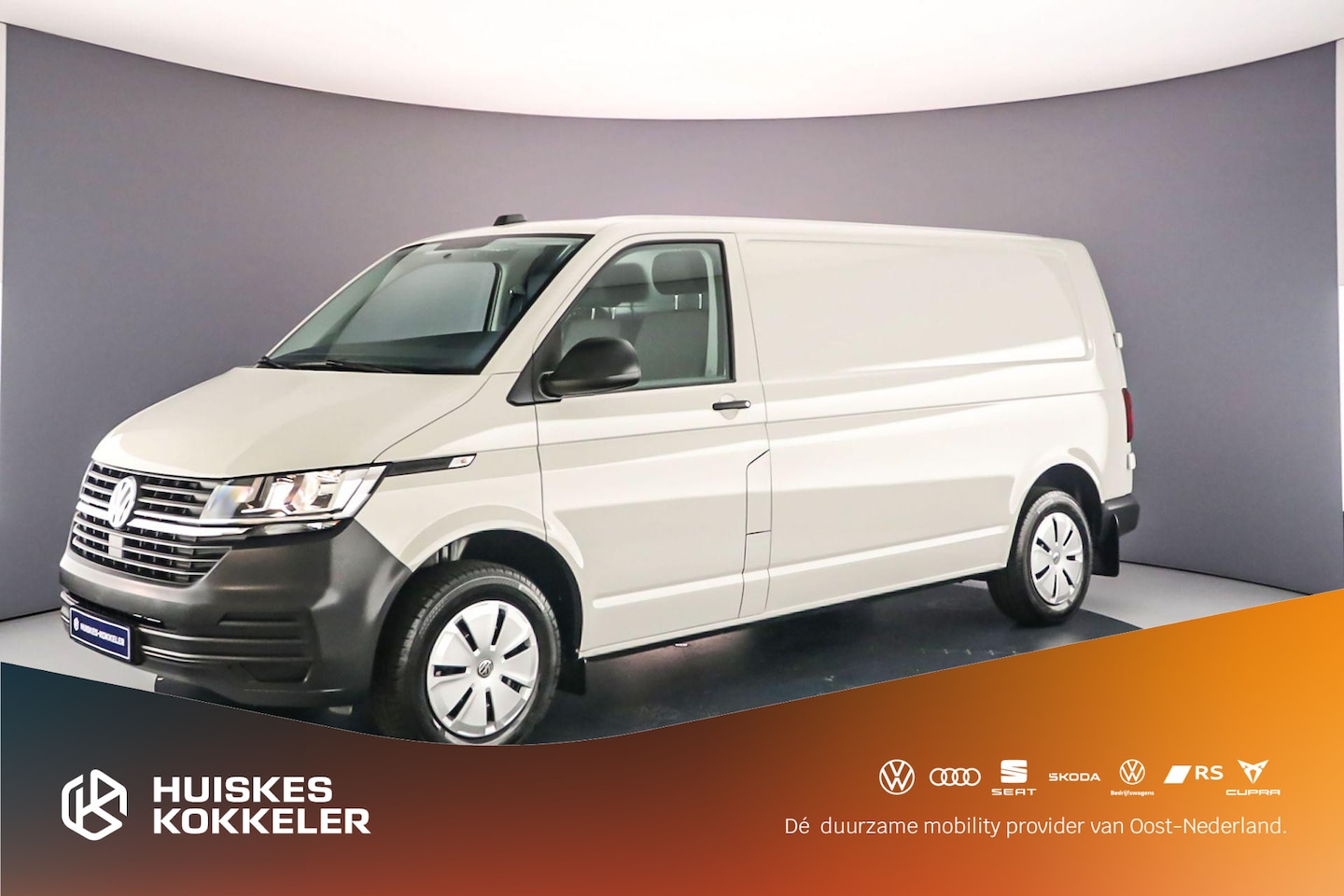 Volkswagen Transporter - Bestelwagen 2.0 TDI 150pk L2H1 28 Apple Carplay / Android Auto I Cruise Control I Camera I - AutoWereld.nl