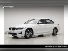 BMW 3-serie - 330e Sedan | Head-Up | Laser | Stoelverwarming | 2 jaar Garantie