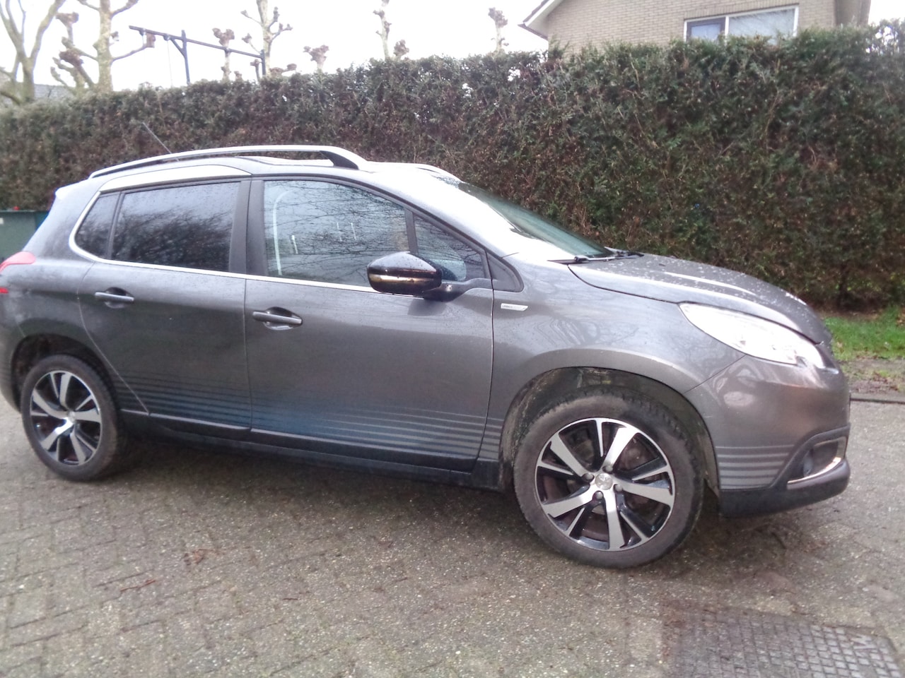 Peugeot 2008 - 1.2 PureTech Urban Cross 1.2 PureTech Urban Cross - AutoWereld.nl