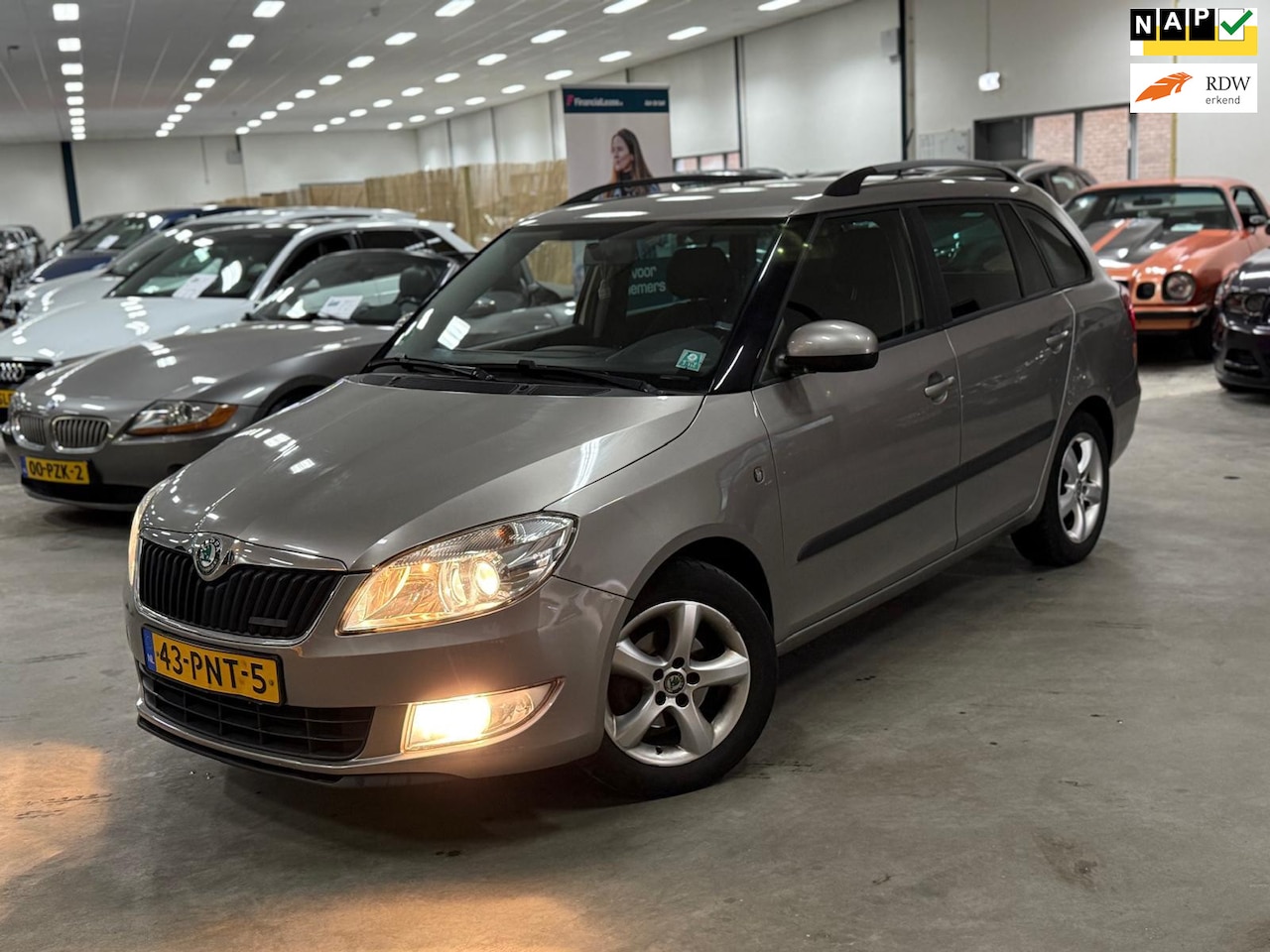 Skoda Fabia Combi - 1.2 TDI Greenline / MULTIEMEDIA-NAVI / NIEUWE APK / RIJDT SCHAKELT GOED - AutoWereld.nl