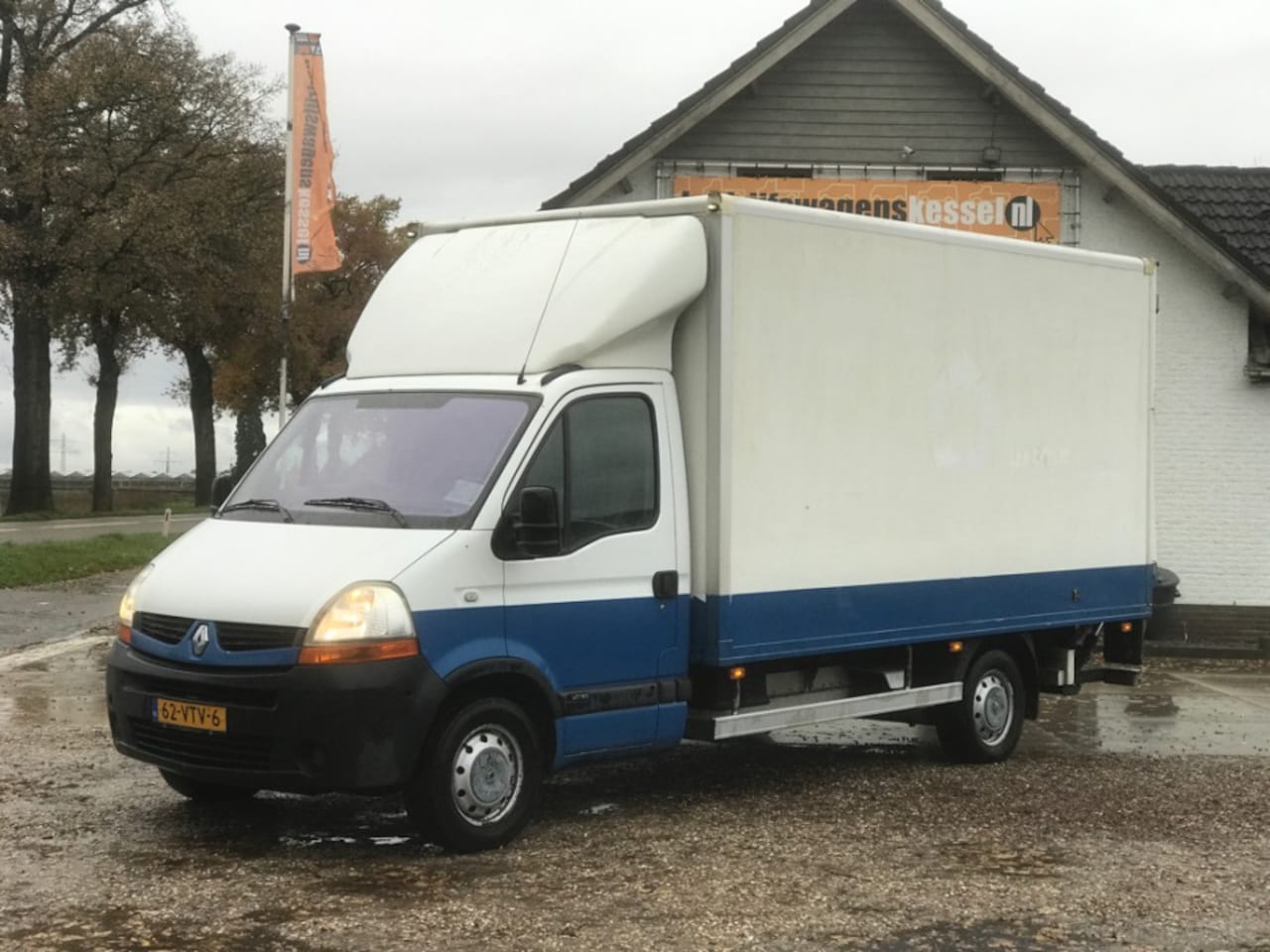 Renault Master - T35 2.5 dCi 145 Euro 4 Aut Quickshift L3 Koffer Bakwagen Laadklep - AutoWereld.nl