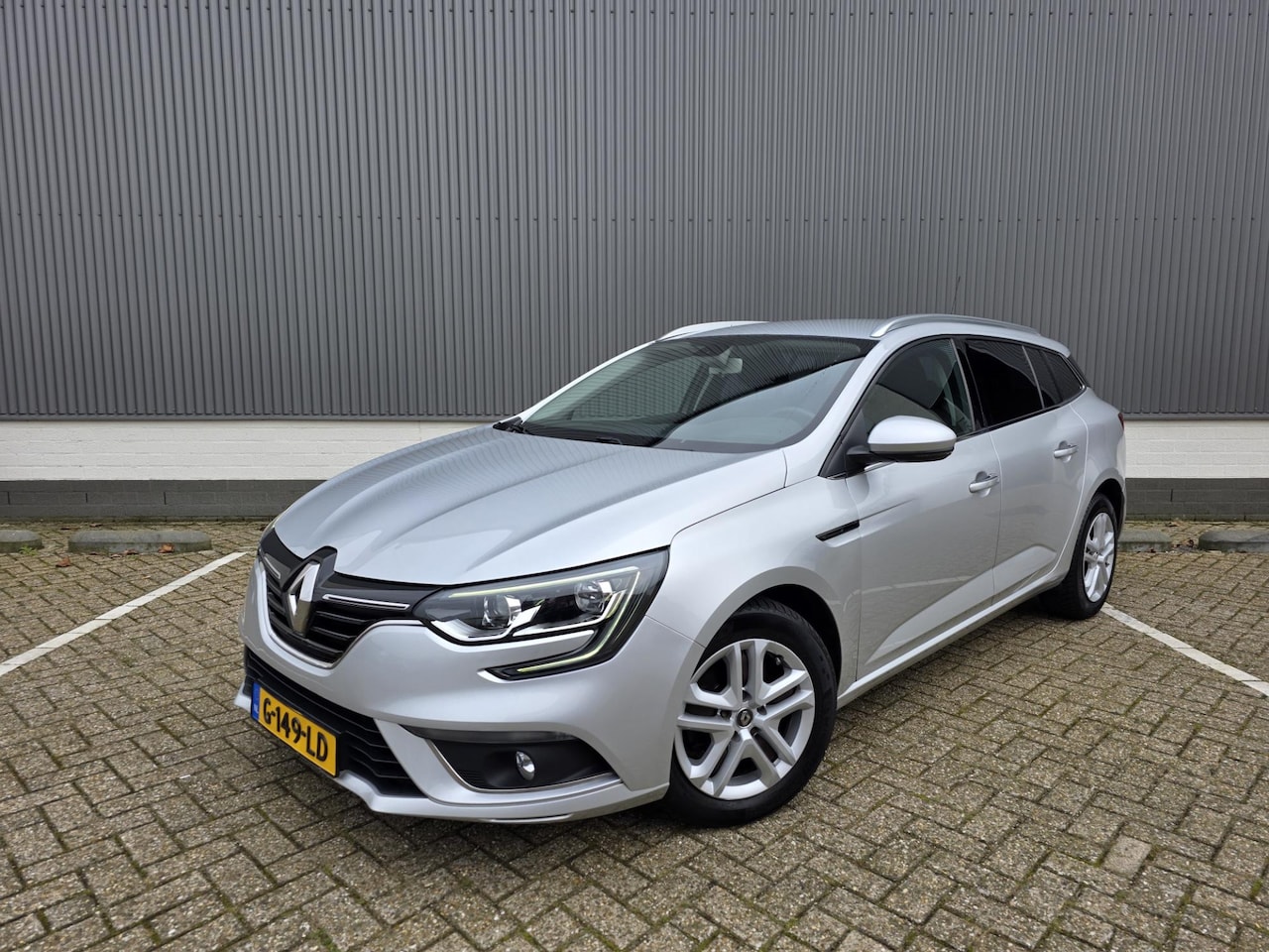 Renault Mégane Estate - 1.5 dCi Limited Airco Ecc PDC MFS - AutoWereld.nl