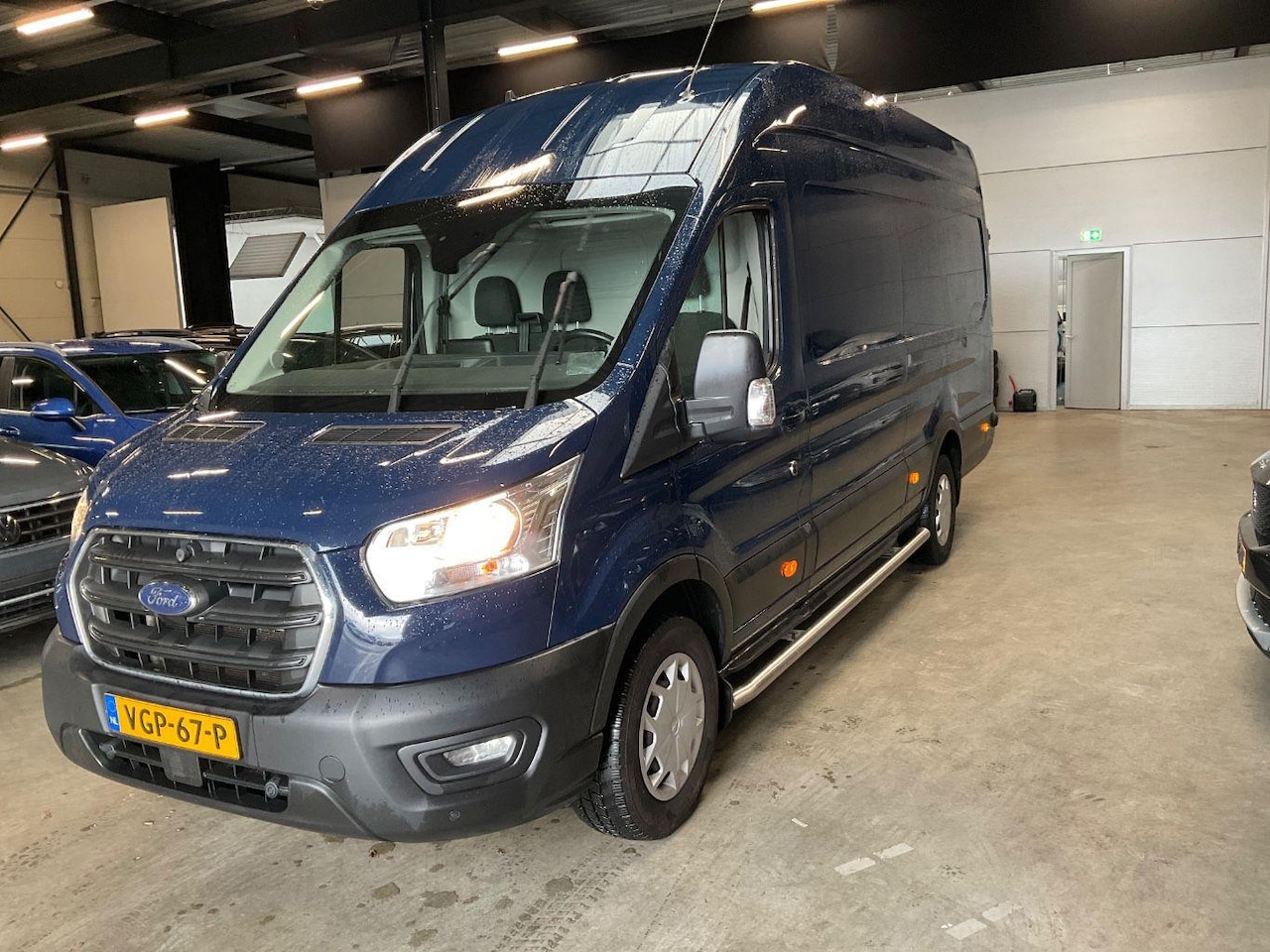 Ford Transit - 350 2.0 TDCI L4H3 Trend RWD 350 2.0 TDCI L4H3 Trend RWD - AutoWereld.nl