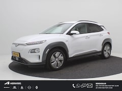 Hyundai Kona Electric - EV Premium 64 kWh / Warmtepomp / 3-Fase laden / Bluelink / SoH 100% / Navigatie / All seas