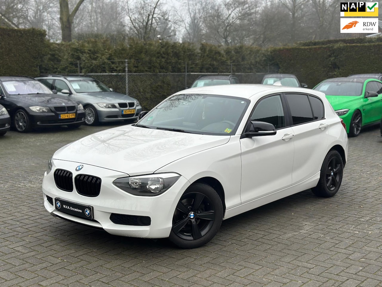 BMW 1-serie - 116i|Nwe Ketting + Klepseals|Airco|Stoelverwarming|Nette staat.. - AutoWereld.nl