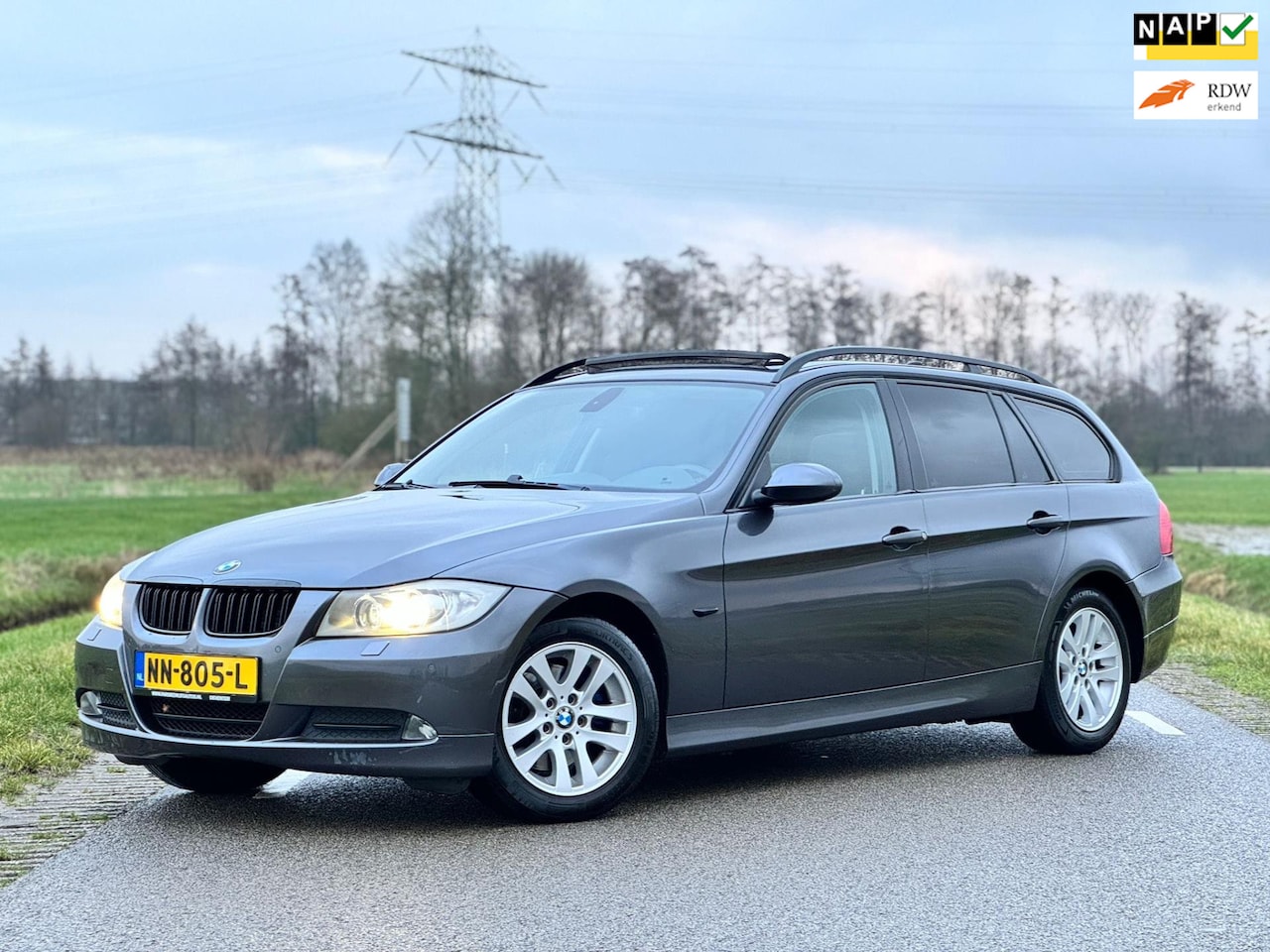 BMW 3-serie Touring - 318d/PANO/XENON/NAVI/STOELVERW/6BAK/ - AutoWereld.nl