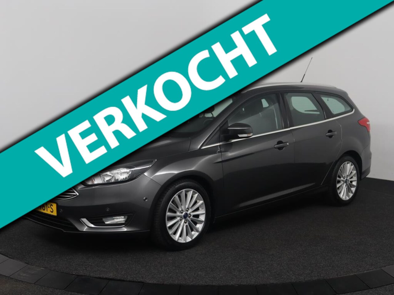 Ford Focus Wagon - 1.5 Titanium | NAP | - AutoWereld.nl