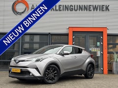 Toyota C-HR - 1.8 Hybrid Executive / Allseason Banden / Trekhaak / NL Auto / Stoelverwarming / Navi /