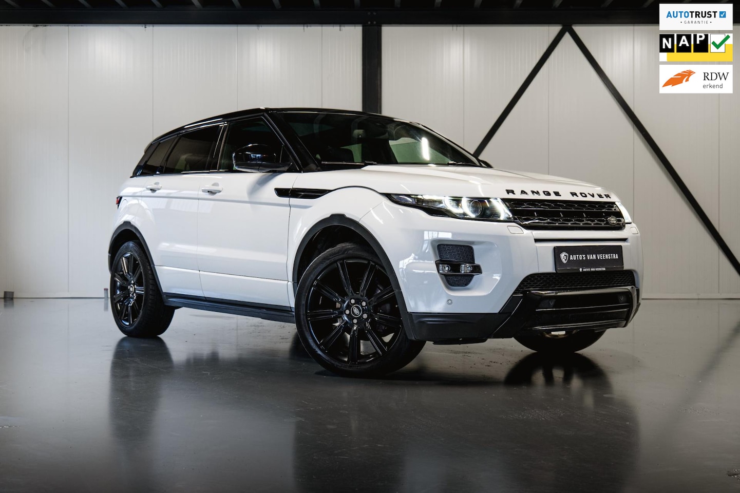 Land Rover Range Rover Evoque - 2.0 Si 4WD Autobiography | 20" | PANO | BOMVOL! - AutoWereld.nl