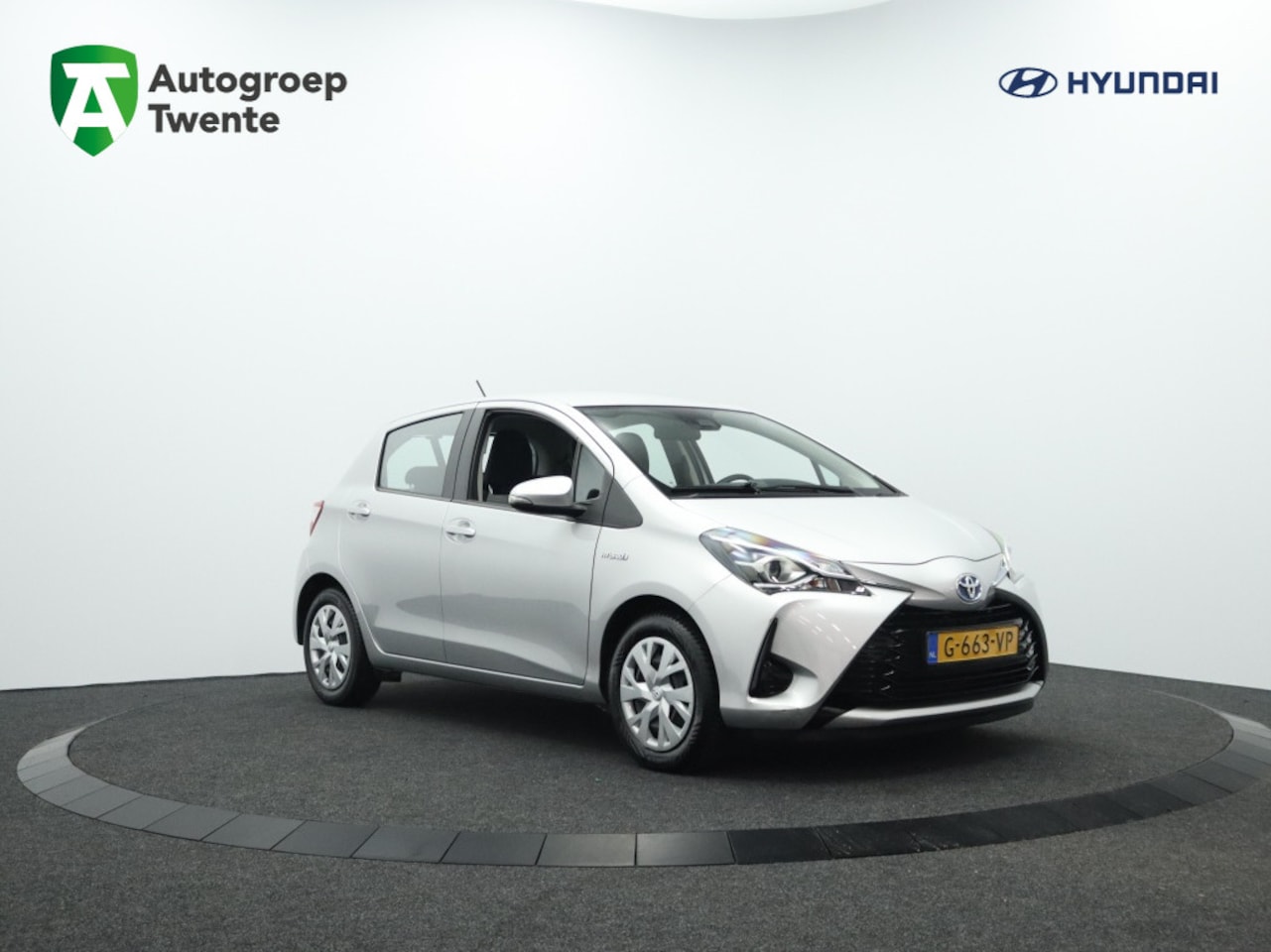 Toyota Yaris - 1.5 Hybrid Active Automaat | Carplay navigatie | Camera | Cruise - AutoWereld.nl