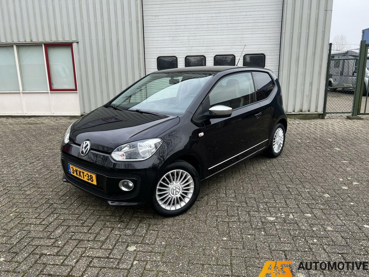 Volkswagen Up! - 1.0 High Up! 75PK | Airco | Cruise | PDC | - AutoWereld.nl