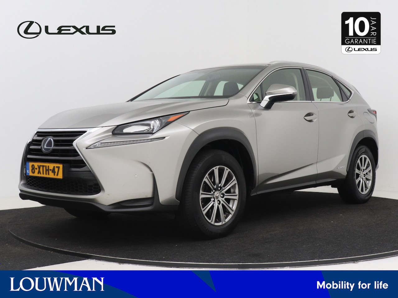 Lexus NX - 300h AWD 25th Edition | Trekhaak | Leer | Stoelverwarming | Adaptive Cruise Control | Park - AutoWereld.nl