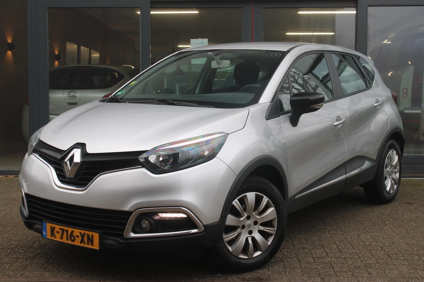 Renault Captur - 0.9 TCe Dynamique | Parkeersensoren achter | Cruise control | Airco | 16" Lm | - AutoWereld.nl