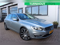 Volvo V60 - 2.4 D5 Twin Engine Special Edition Schuifdak | Camera | Leder