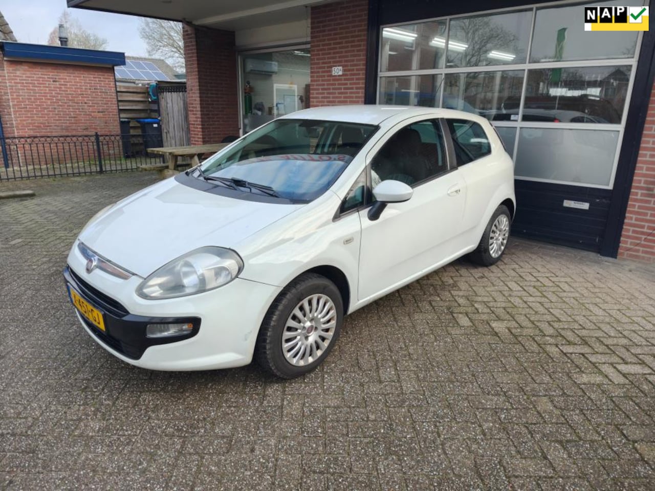 Fiat Punto Evo - 1.2 Pop 1.2 Pop, Airco, Ruime APK! - AutoWereld.nl