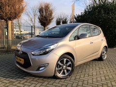 Hyundai ix20 - 1.6i AUTOMAAT, Clima, Cruise Control, Navigatie, Achteruitrijcamera, Parkeersensoren, LM-v