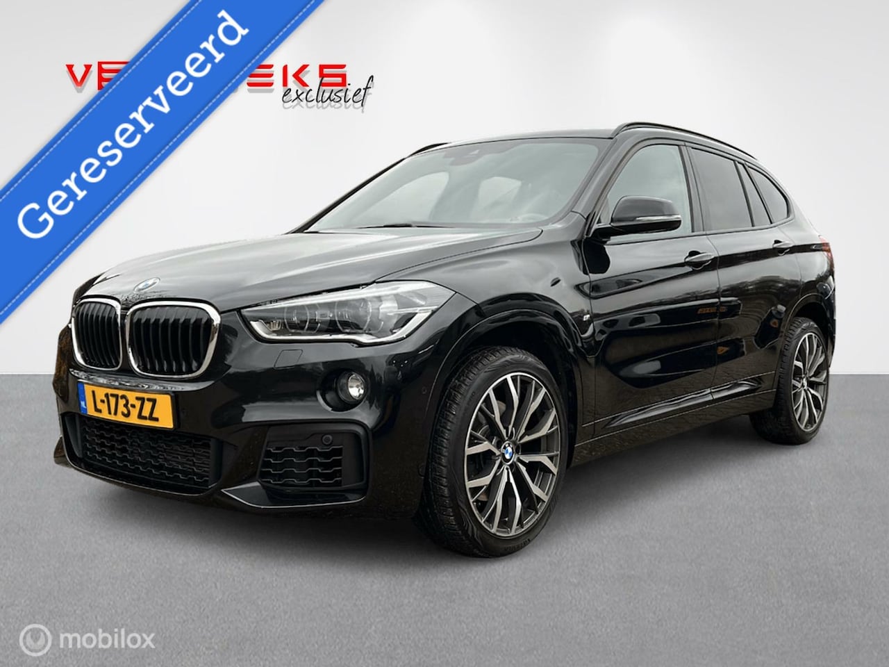 BMW X1 - sDrive20i High Executive M-Sport / Pano / Leer / HUD - AutoWereld.nl