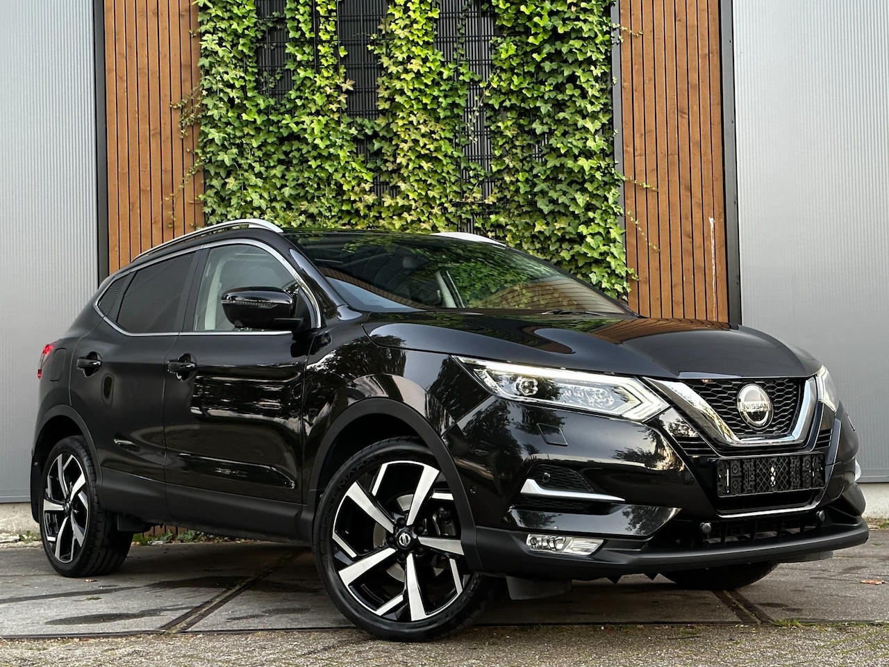 Nissan Qashqai - 1.3 DIG-T Tekna PANO|360|DEALER ONDERHOUDEN - AutoWereld.nl