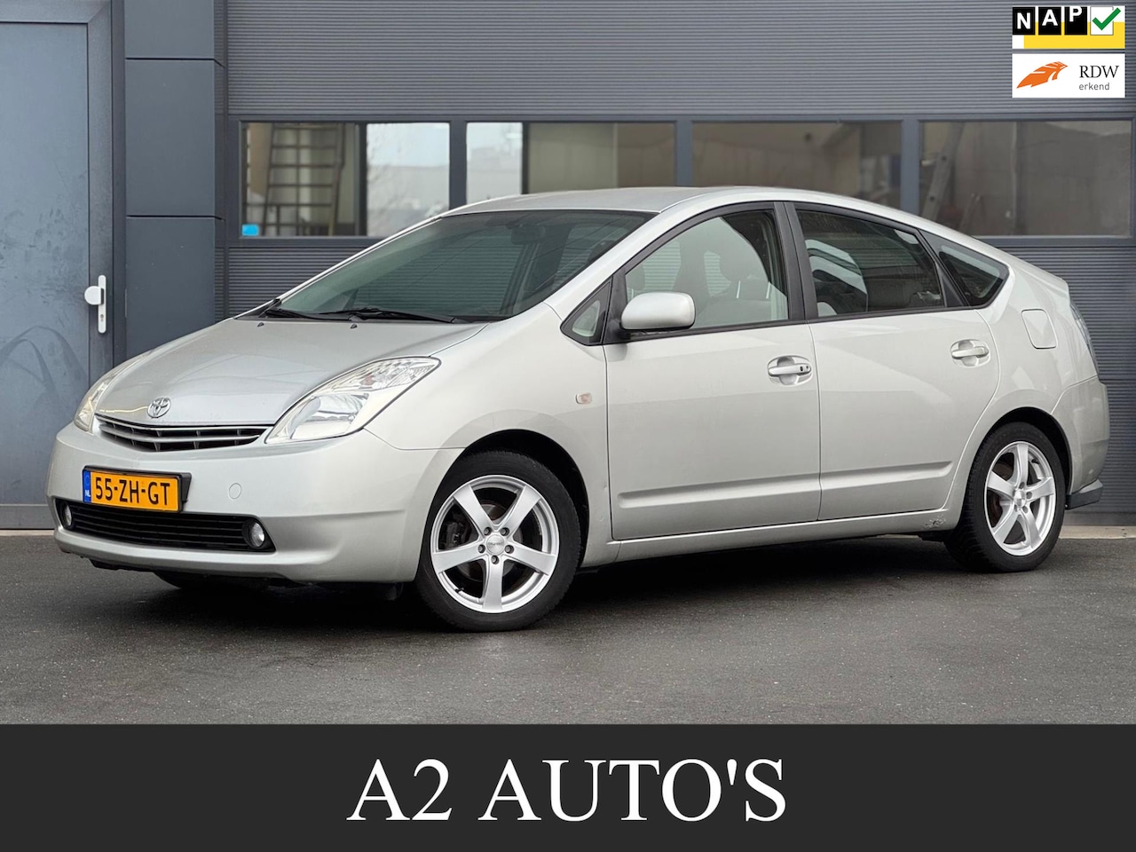 Toyota Prius - 1.5 VVT-i Tech Edition Ecc|Cruise - AutoWereld.nl