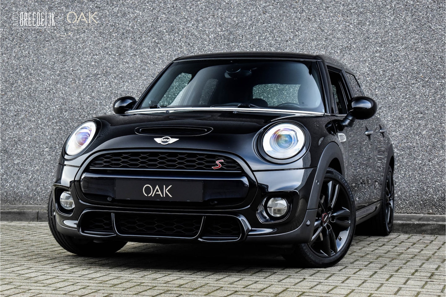 MINI Cooper S - Mini 2.0 F1 Aut. | JCW-Trim | Navi | Camera | Leder | 17"LM | NL Auto | Midnight Black - AutoWereld.nl